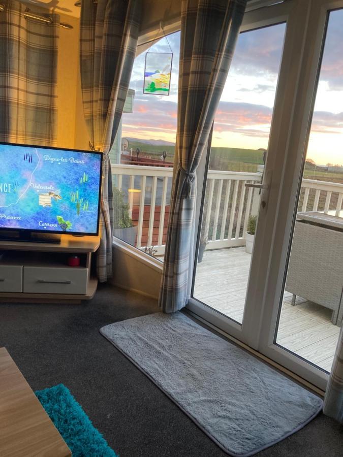 Luxury Caravan At Turnberry - Short Walk To Beach Girvan Exteriör bild